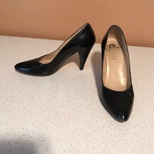 Black Coach Pumps